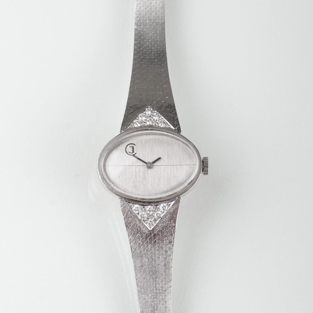 A Ladie's Wristwatch with Diamonds