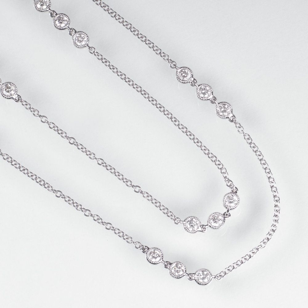 A long, delicate Necklace with Diamonds