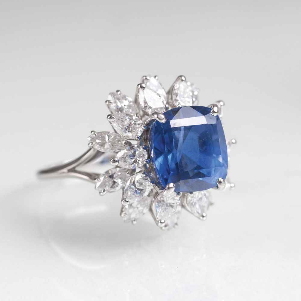 A highcarat ring with one Natural Sapphire and Diamonds