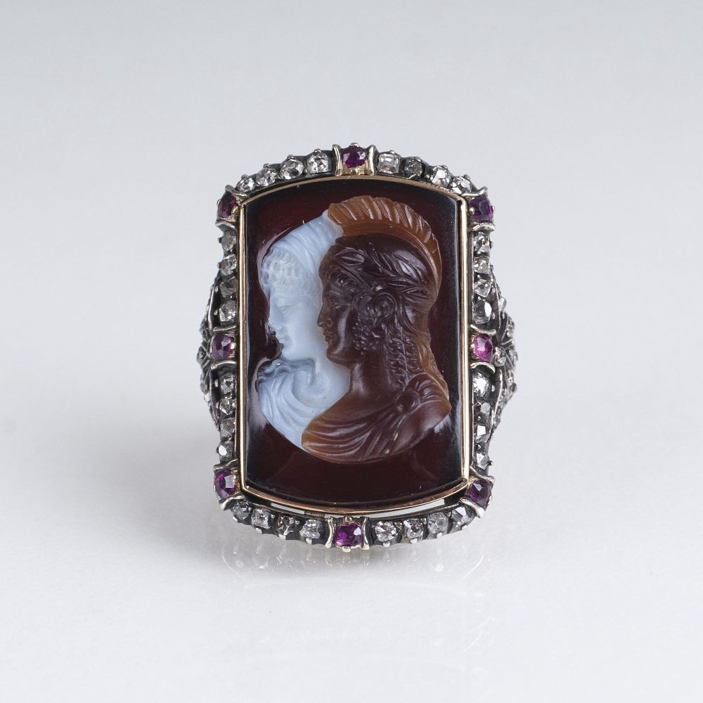 An antique Ring with two-coloured Cameo and Precious Stones