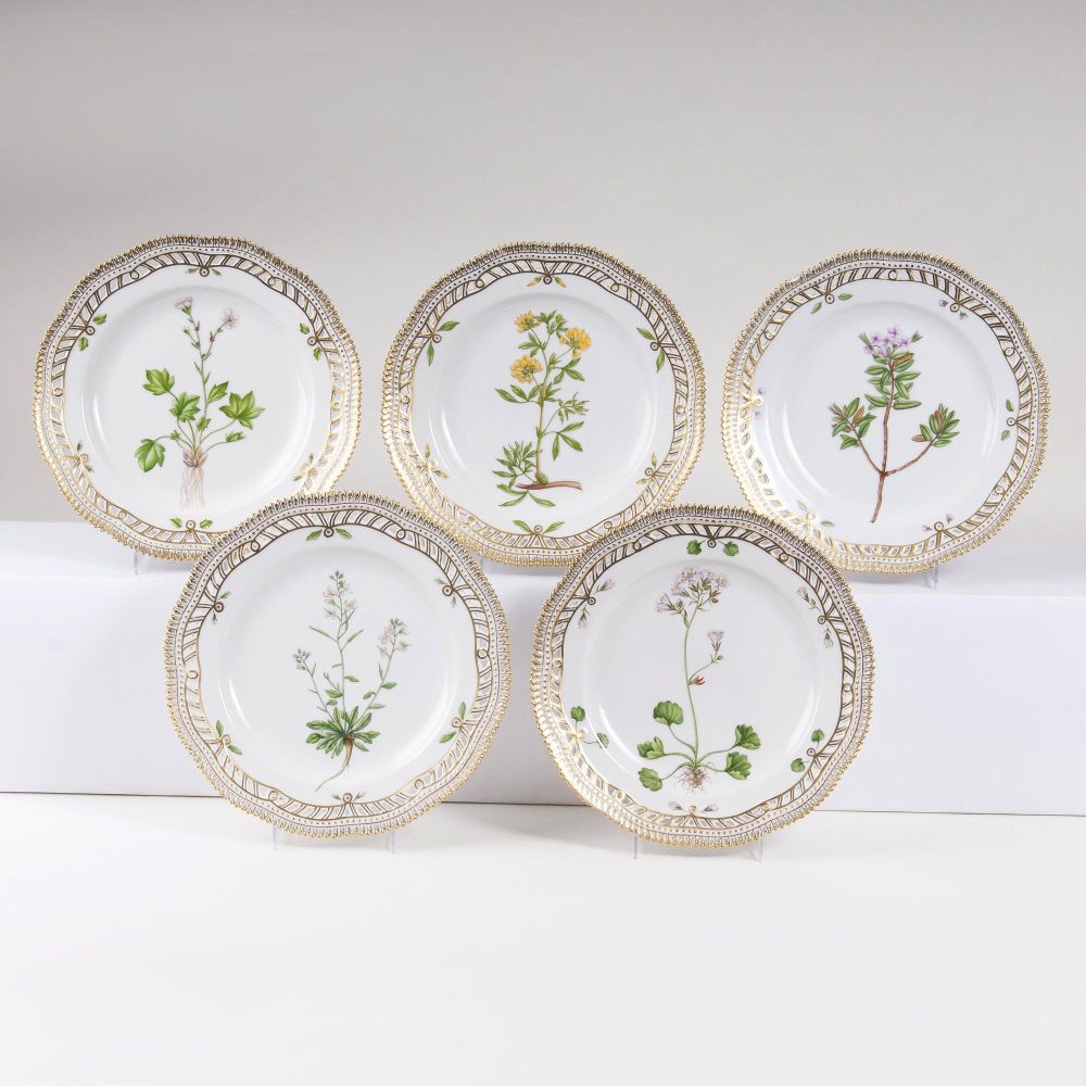 A Set of 5 pierced 'Flora Danica' - Starter Plates
