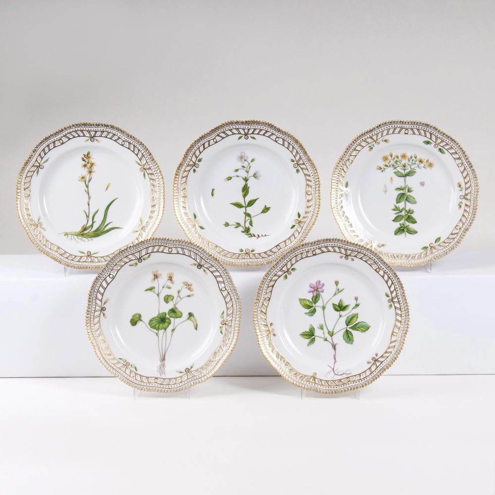 A Set of 5 pierced 'Flora Danica' - Starter Plates