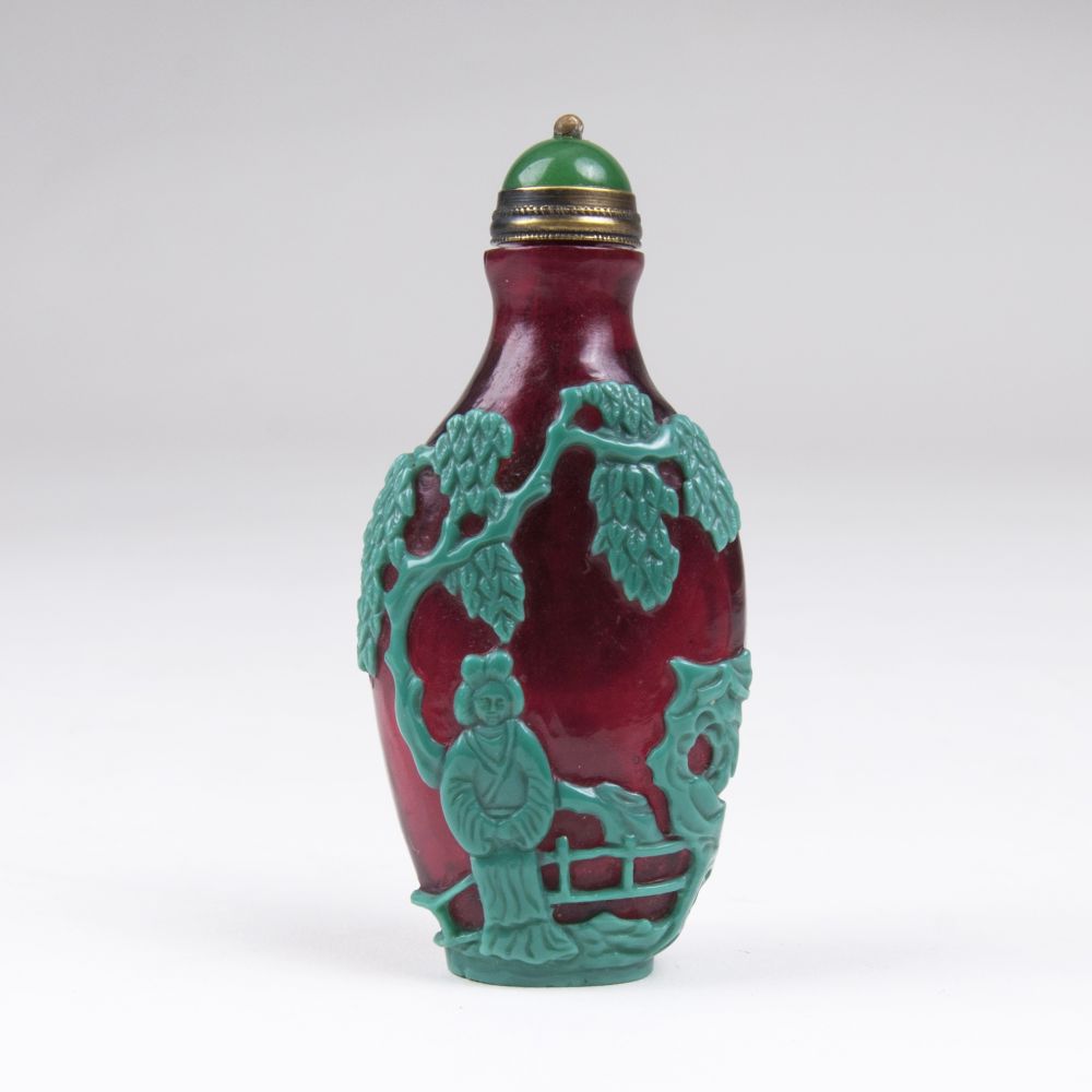 A Snuffbottle with Figural Scene
