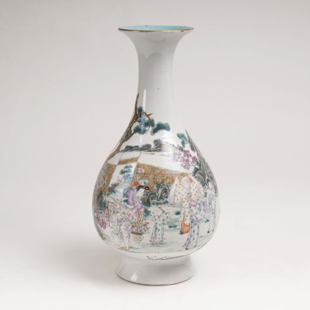 A Narrow Neck Vase with Figural Scenes
