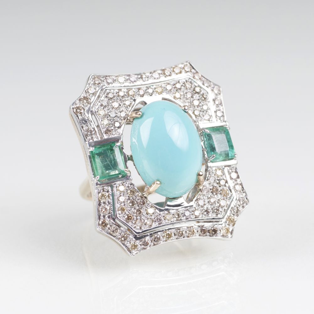 A fine Turquiose Diamond Emerald Ring in Art-déco Design