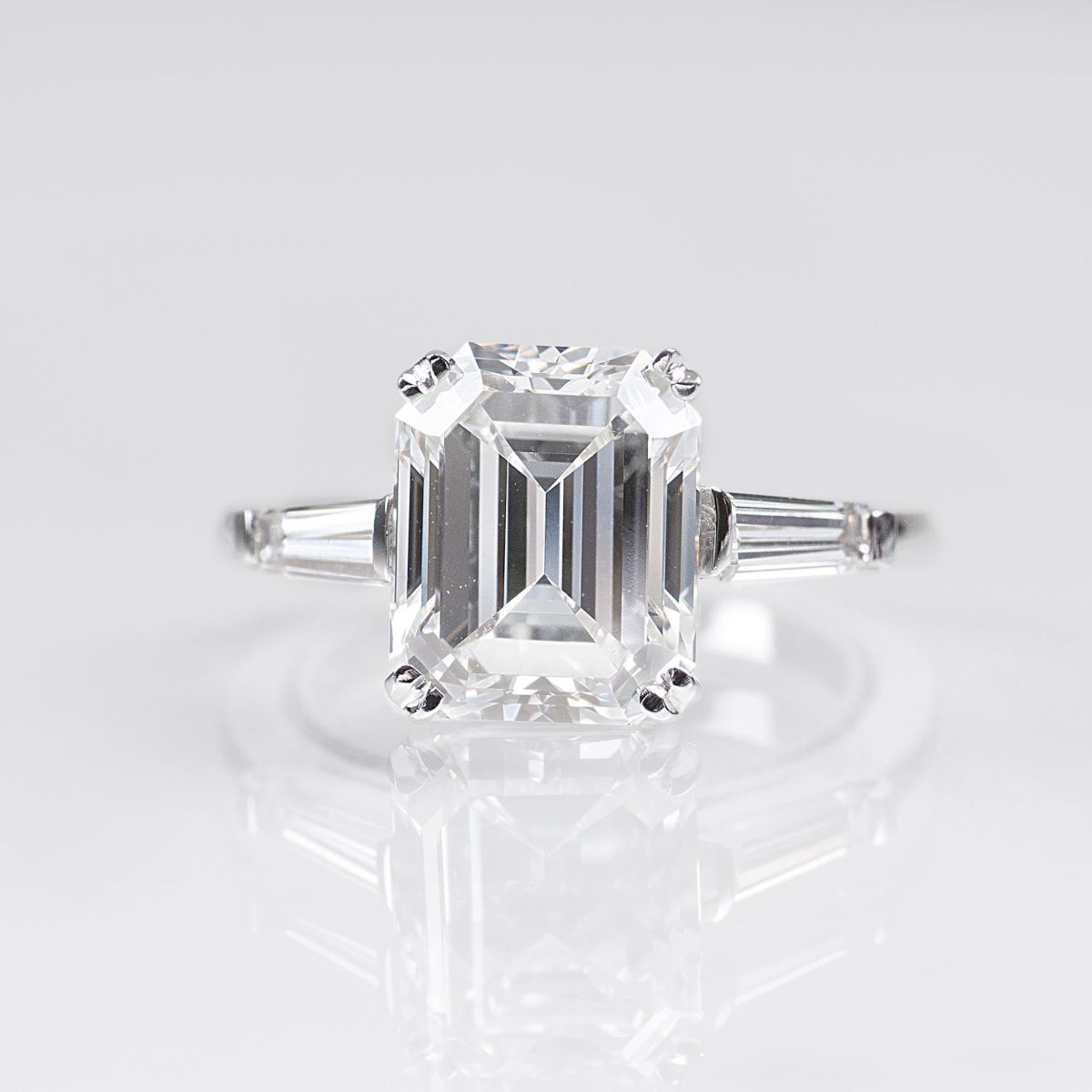 A Highcarat, Rare White Solitaire Diamond Ring