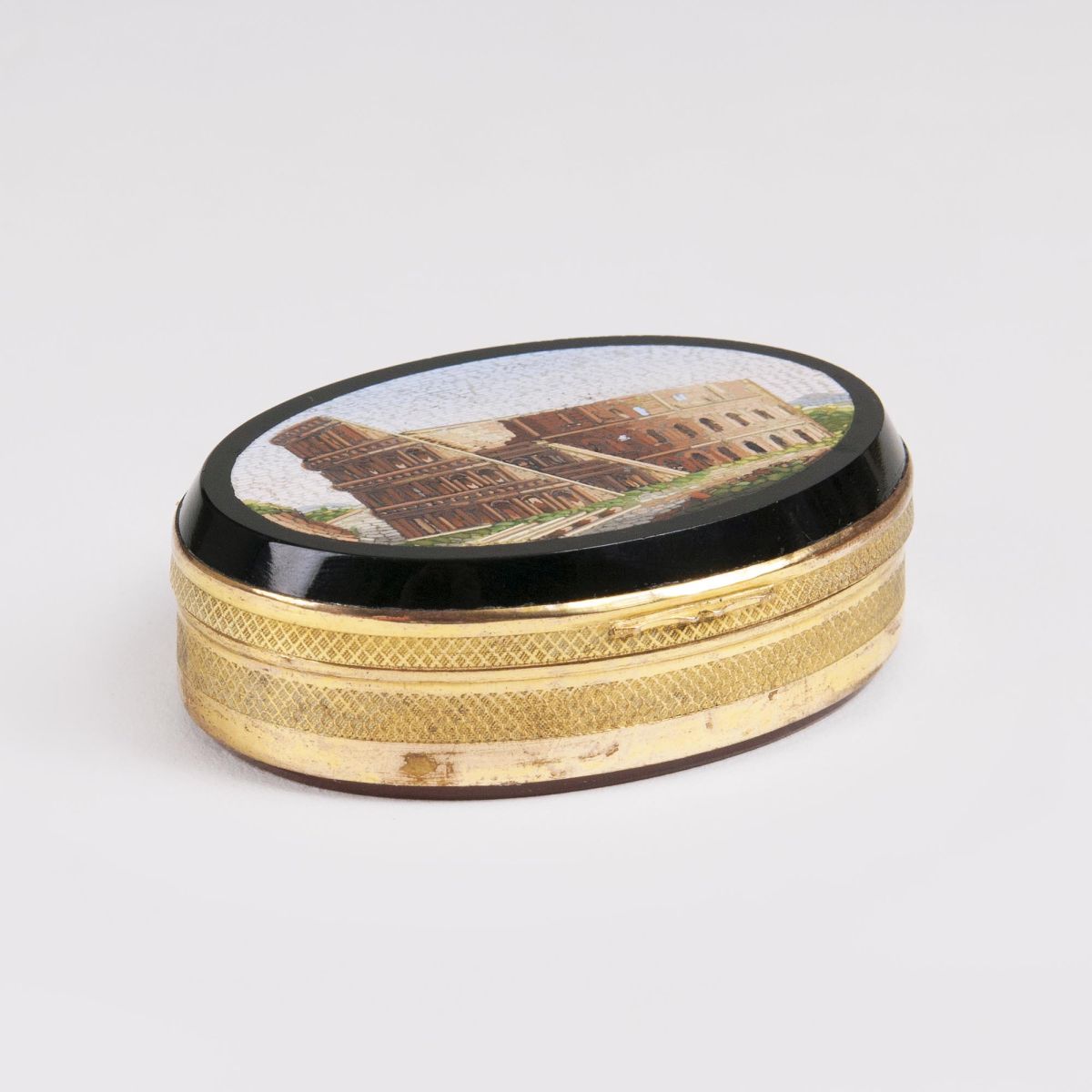 Ovale Dose mit Mikromosaik 'Kolosseum'