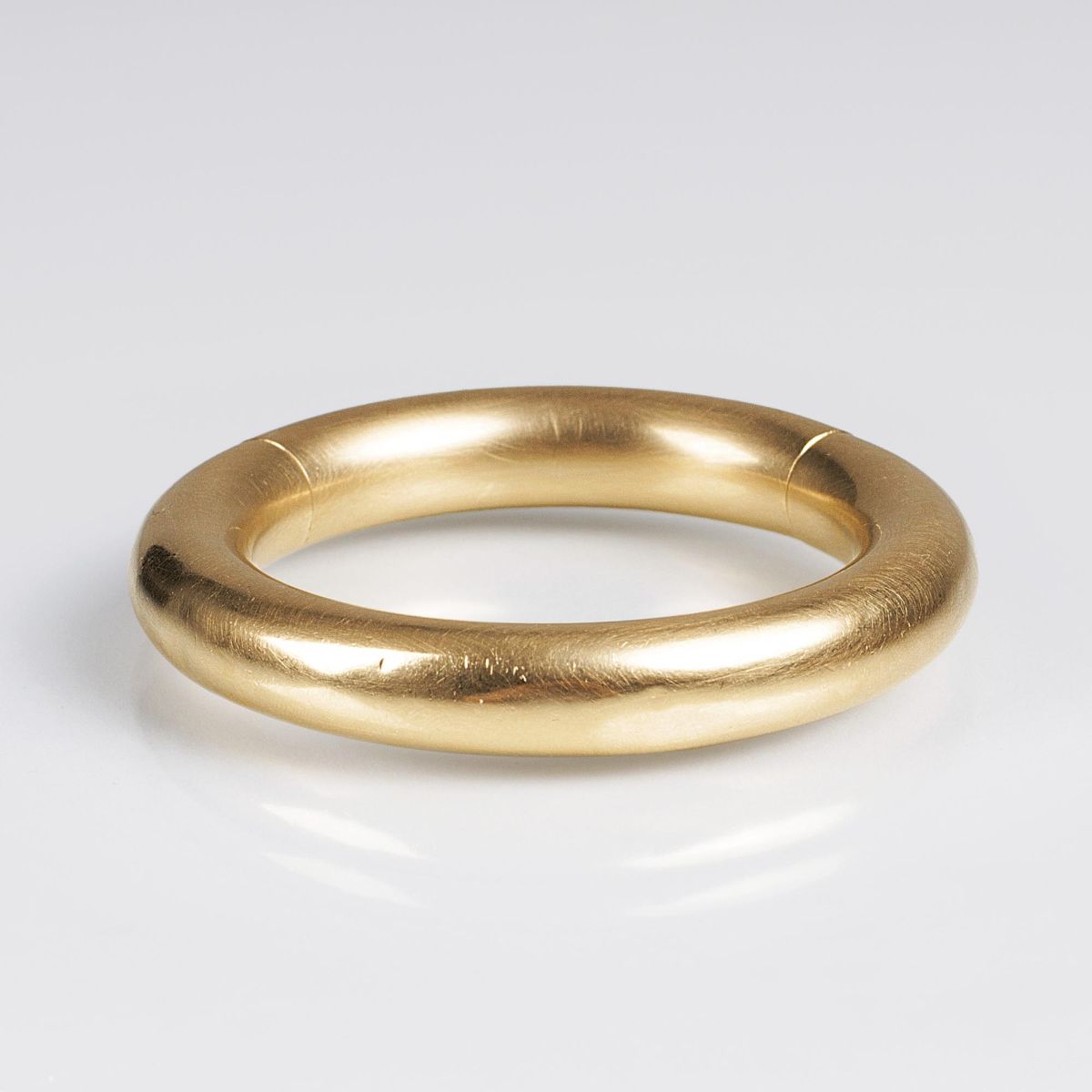 A Modern Gold Bangle Bracelet