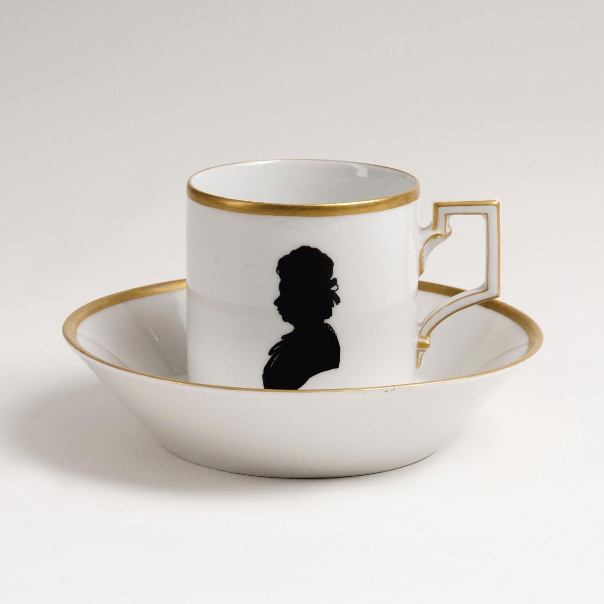 A Berlin Cup with Portrait Silhouette