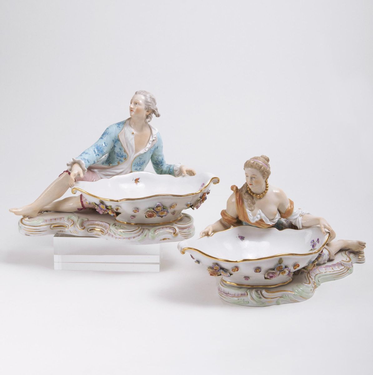 Johann Joachim Kaendler - A Pair of Large Dishes 'Lady and Gentleman' A Pair of Large Dishes 'Lady and Gentleman'