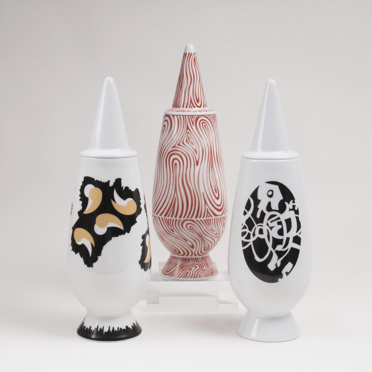 Drei Vasen aus der Serie 'Tendentse'