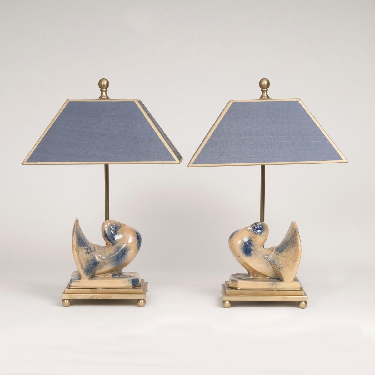 A Pair of Decorative Table Lamps 'Pigeon'