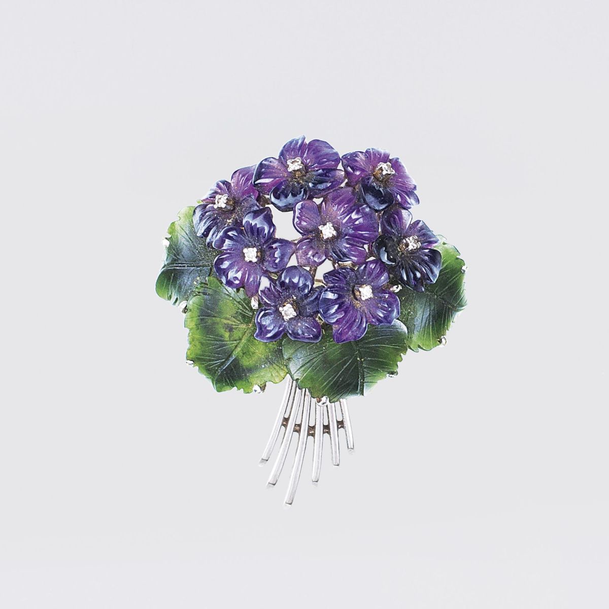 Blüten-Brosche mit Amethyst, Jade und Diamanten