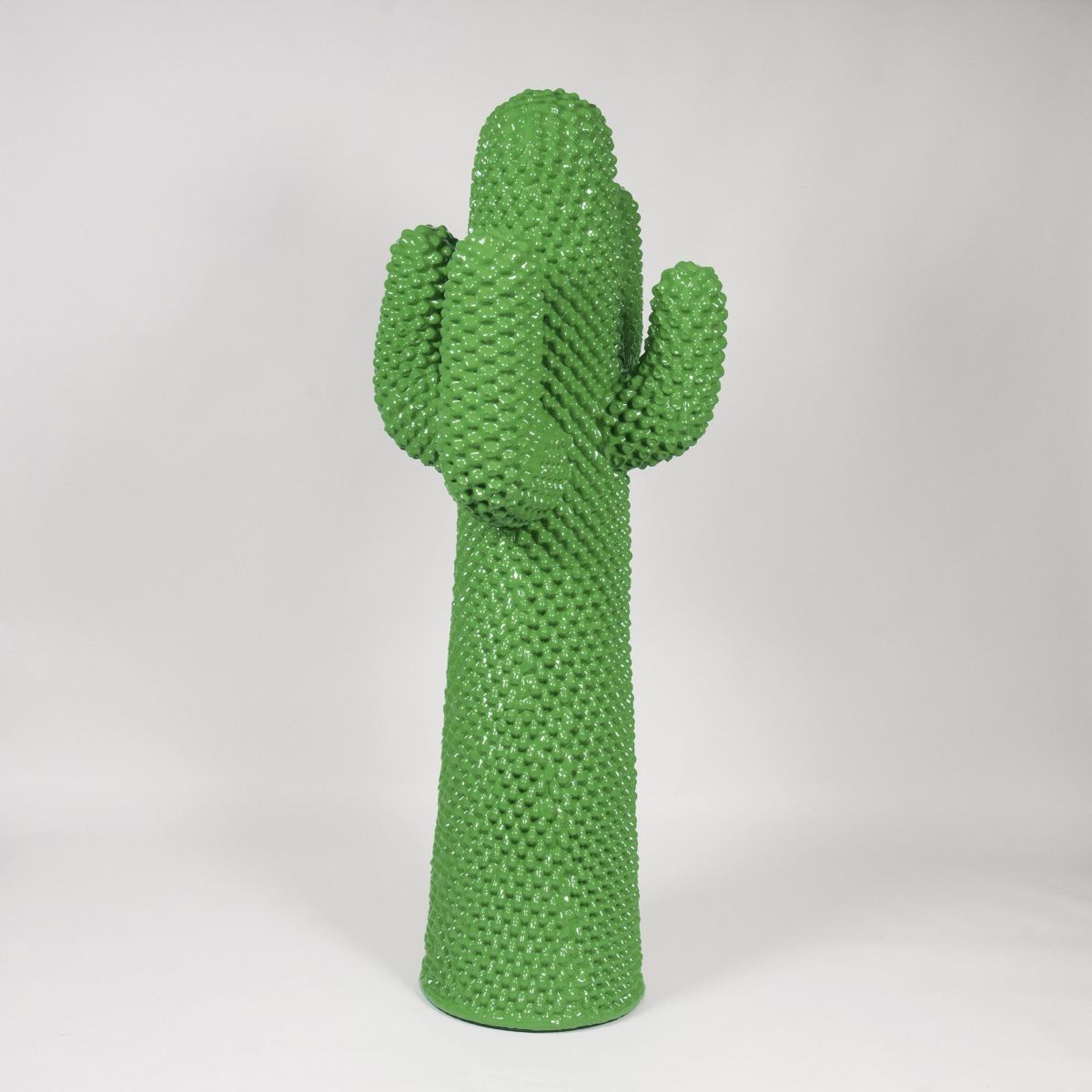 Ikonischer Kleiderständer 'Cactus'