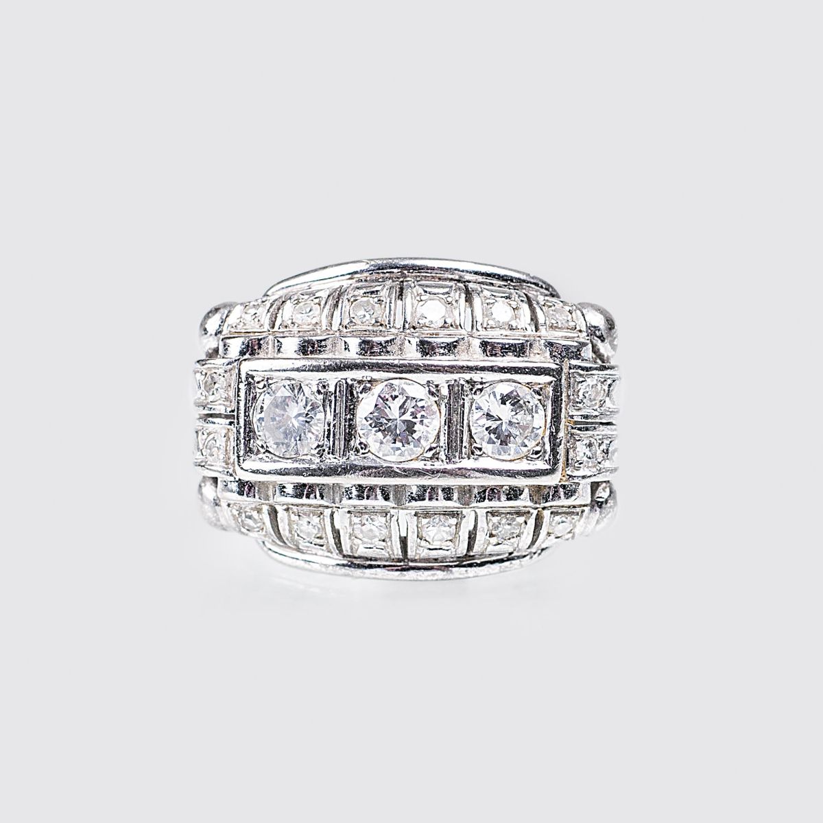 An Art-déco Diamond Ring An Art-déco Diamond Ring
