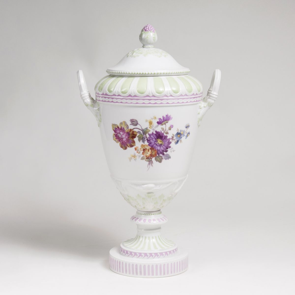 A Large Lidded Vase 'A Symbol of Love' - image 2