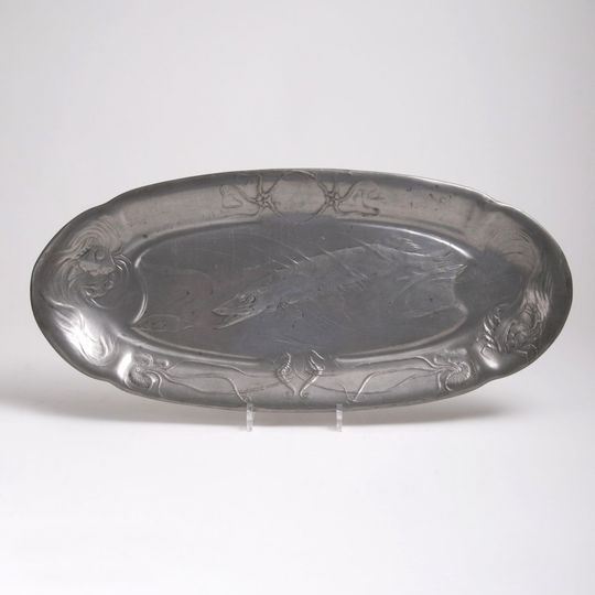 An art nouveau Kayserzinn Oval Pewter Dish
