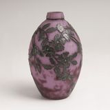 Jugendstil-Vase mit floraler Zinnauflage
