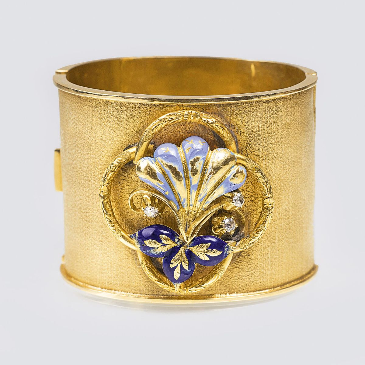 An antique Gold Bangle Bracelet with Diamonds