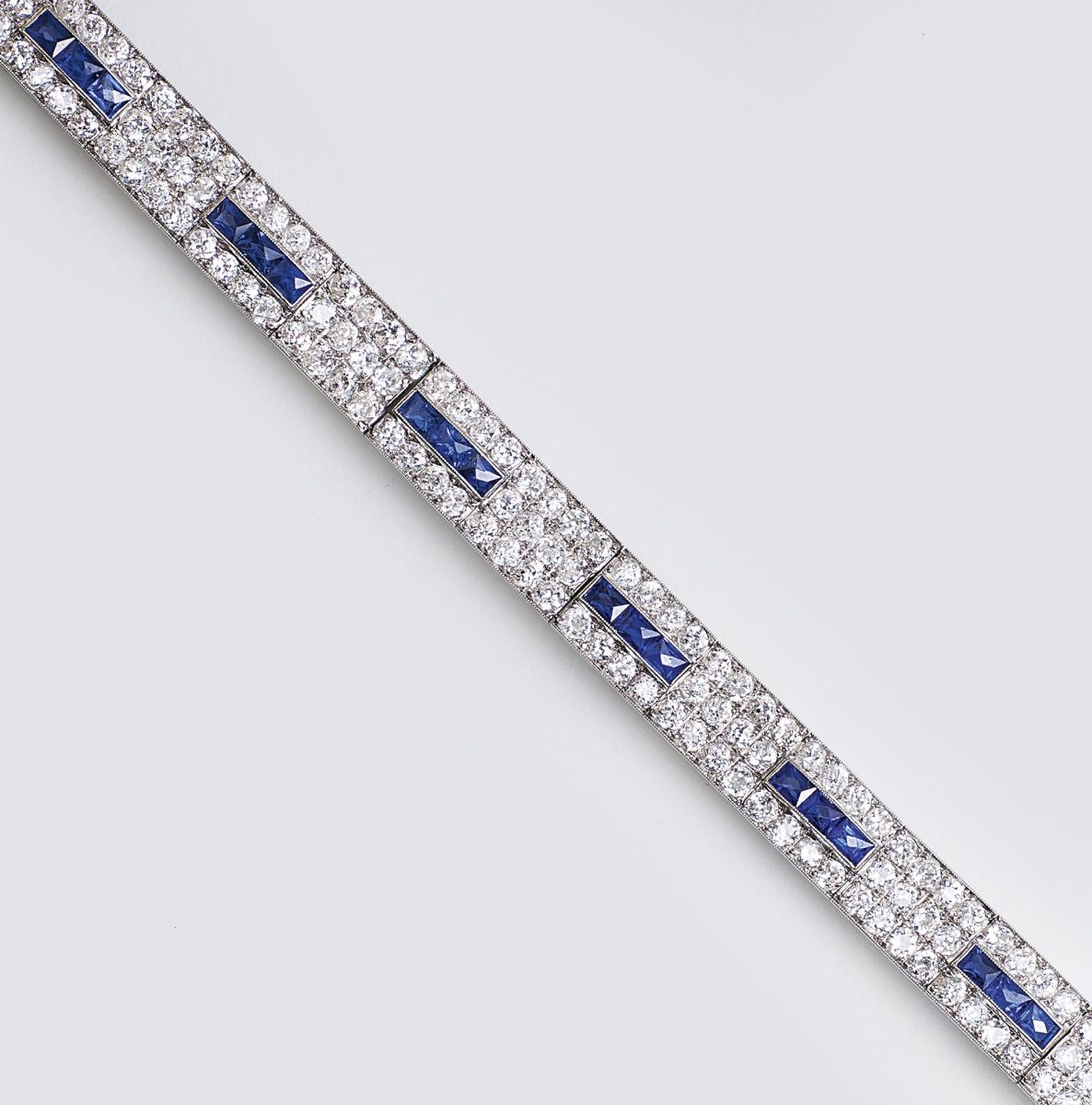 A Highcarat Art-déco Diamond Sapphire Bracelet