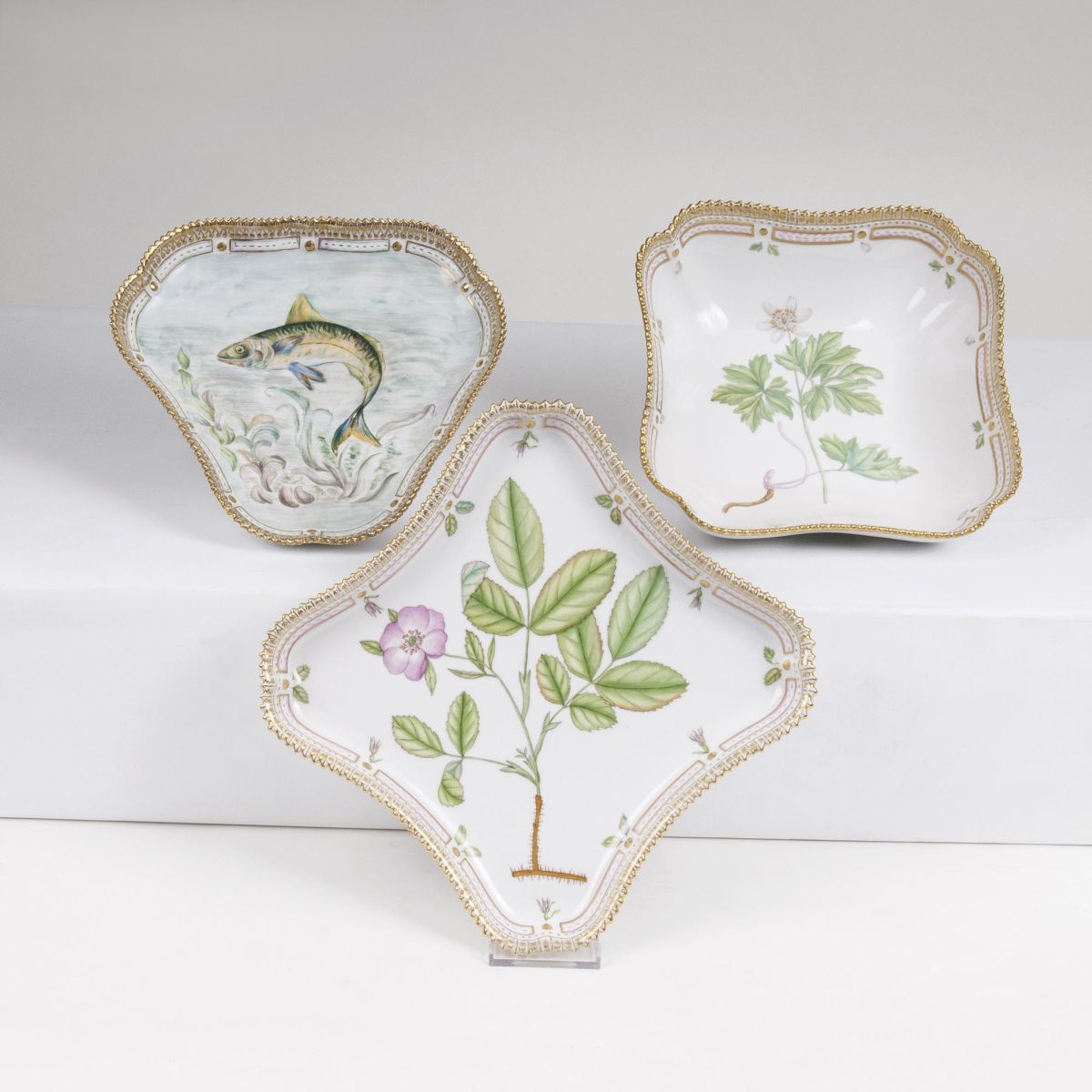 A Set of 3 trefoil and quatrefoil Flora Danica Bowls A Set of 3 trefoil and quatrefoil Flora Danica Bowls