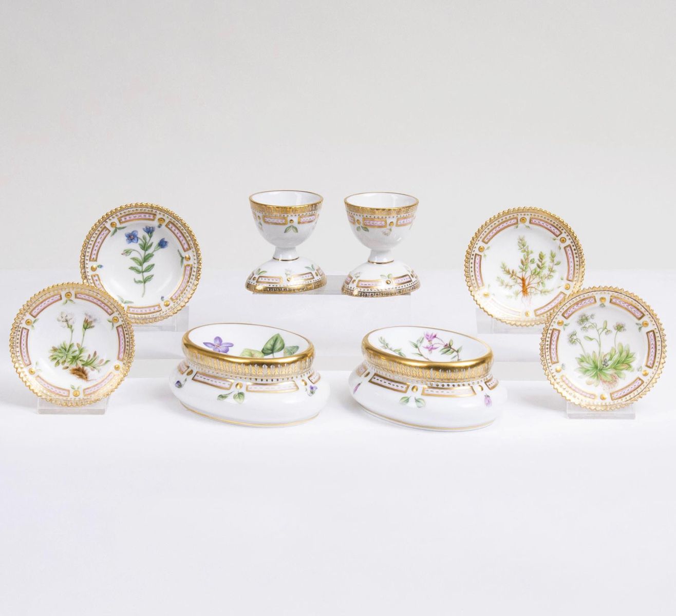 An eight part Flora Danica-Set with Botanical Specimens An eight part Flora Danica-Set with Botanical Specimens