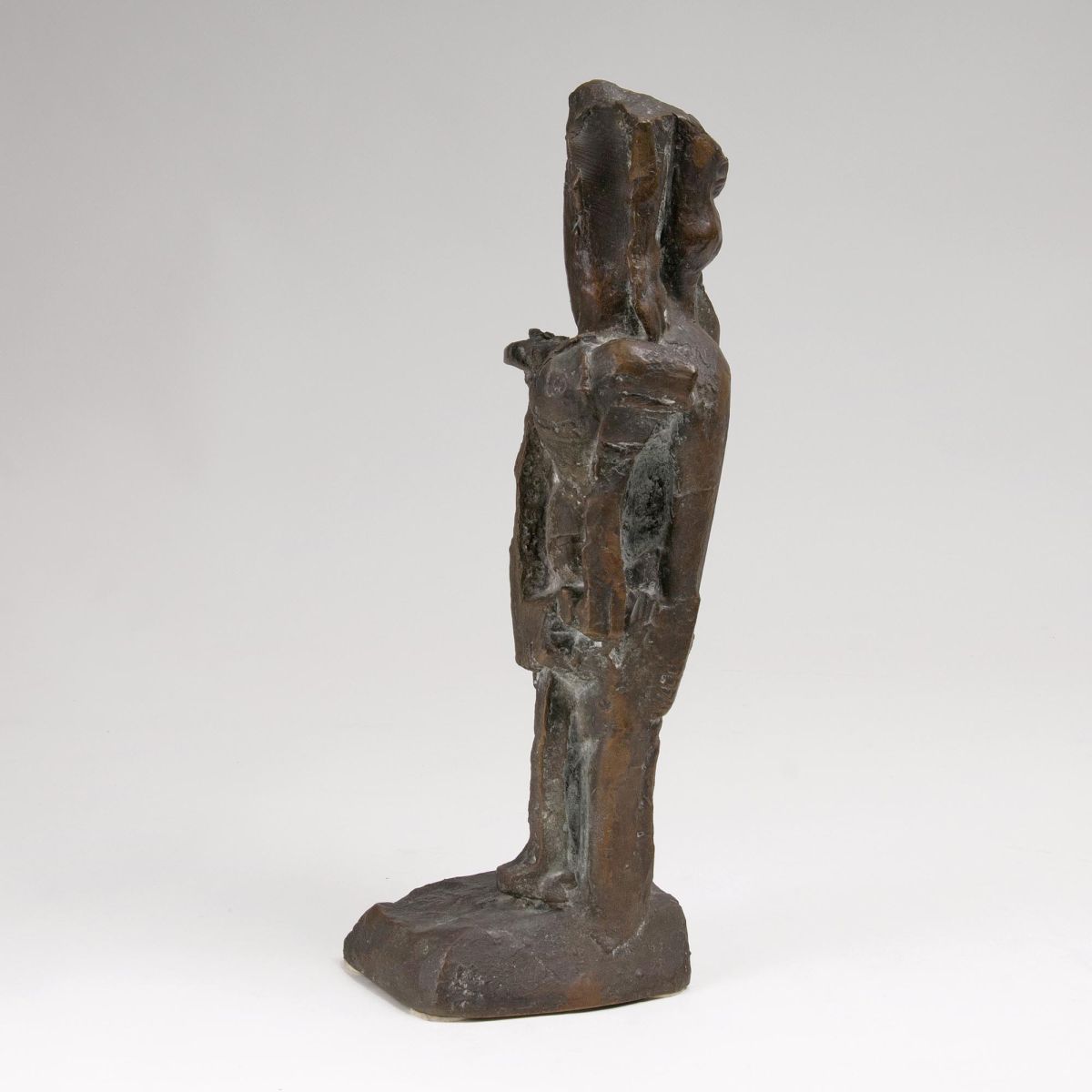 'Nagelstatuette: Körper, fremde Dinge' - image 2