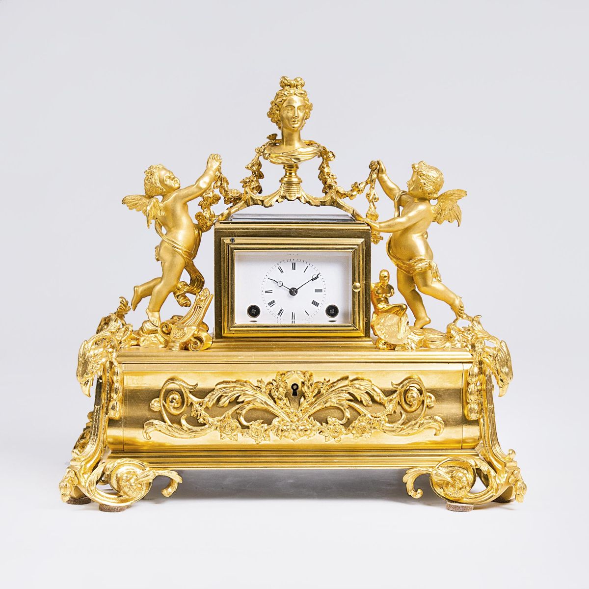 A Napoléon III Pendule 'Flora' A Napoléon III Pendule 'Flora'
