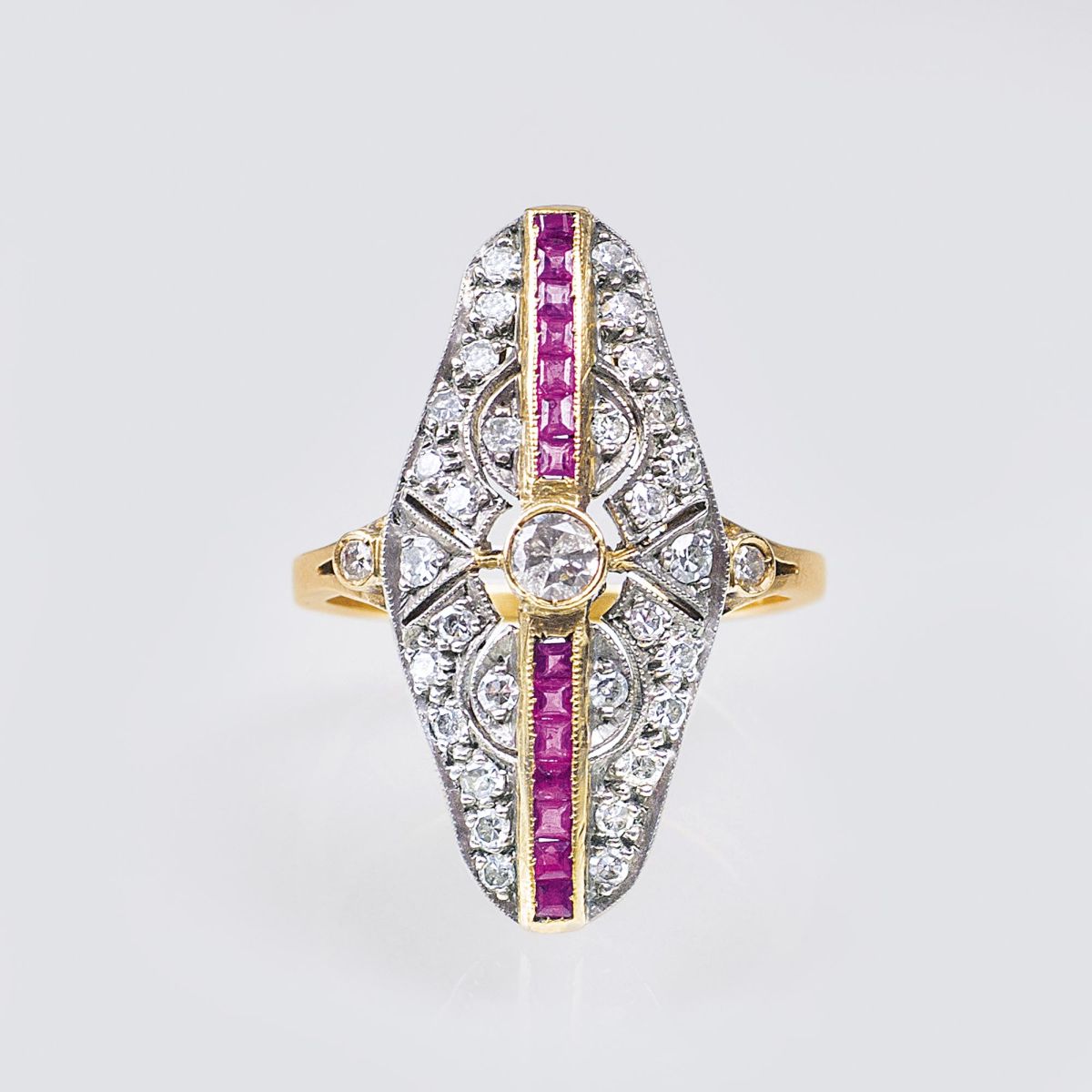 Zierlicher Jugendstil Diamant-Rubin-Ring