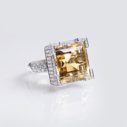 A Citrine Diamond Cocktailring