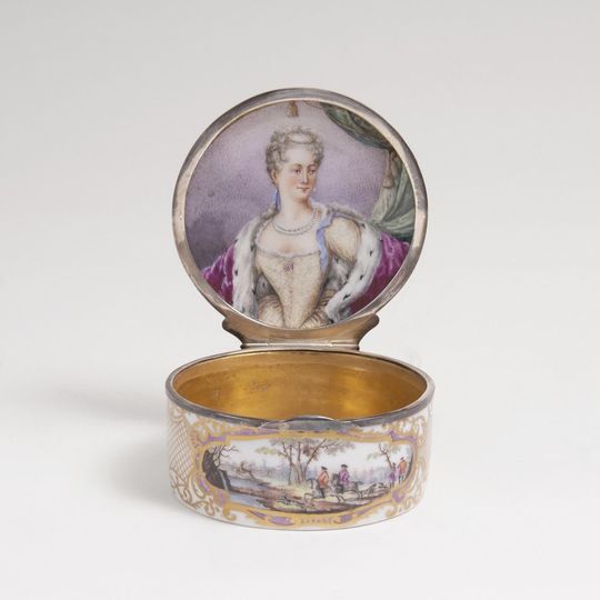 A splendid Tabatière with Portrait of Archduchess Maria Josepha of Austria