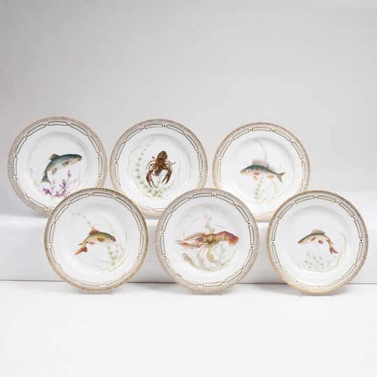 A Set of 6 Flora Danica Dinner Plates with Fish Specimens