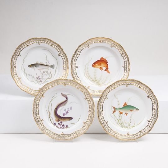 A Set of 4 reticulated Flora Danica Dinner Plates with Fish Specimen