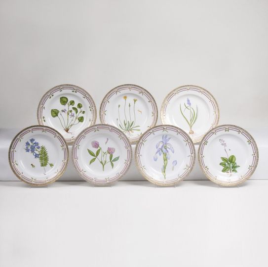 A Set of 7 Flora Danica Dinner Plates