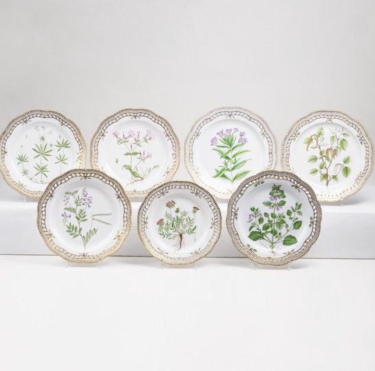 A Set of 7 reticulated Flora Danica Dinner Plates with Botanical Specimens