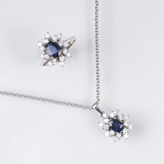 A Sapphire Diamond Jewellery Set