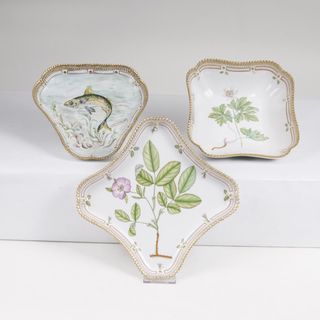 A Set of 3 trefoil and quatrefoil Flora Danica Bowls