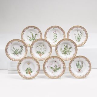 - A Set of 9 small and deep Flora Danica Bread Plates with Botanical Specimens A Set of 9 small and deep Flora Danica Bread Plates with Botanical Specimens