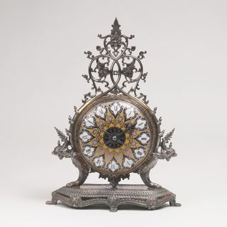 Ch. Boye, Uhrmacher, tätig ab 1850 - A Rare Cloisonne Tableclock with oriental decorations A Rare Cloisonne Tableclock with oriental decorations