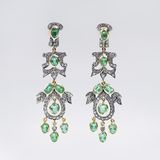 A Pair of Emerald Diamond Earpendants in Belle-Epoque Style