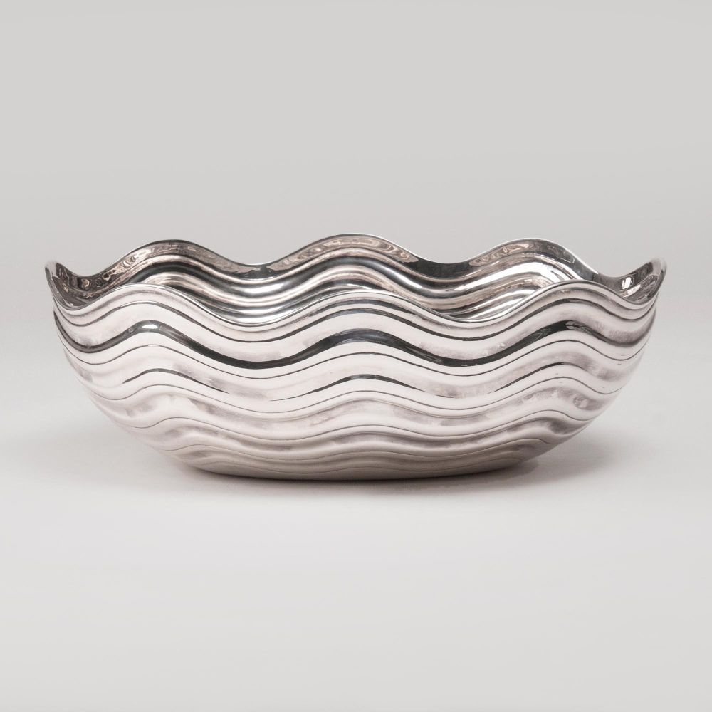 Tiffany & Co. - Moderne Obstschale mit Wellen-Dekor Moderne Obstschale mit Wellen-Dekor