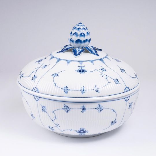 A Large Limited Royal Copenhagen Musselmalet Tureen with Lid