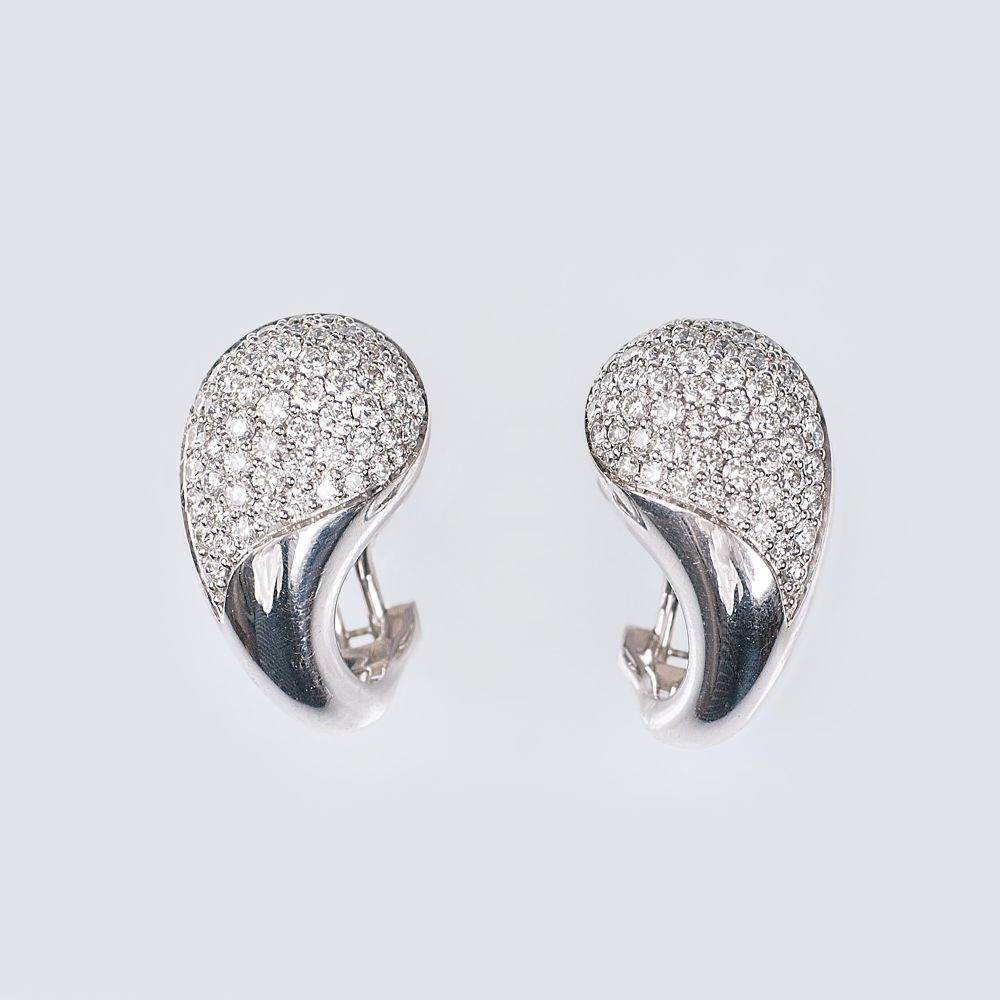 Leo Wittwer, gegr. 1920 in Pforzheim - A Pair of Diamond Earrings A Pair of Diamond Earrings