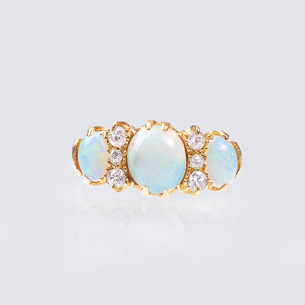 Viktorianischer Opal-Diamant-Ring