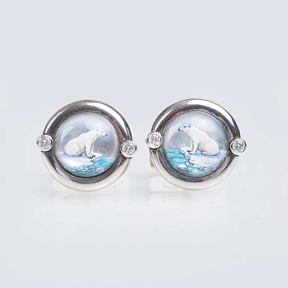 A Pair of Cufflinks with Dimonds and Polar Bears A Pair of Cufflinks with Dimonds and Polar Bears