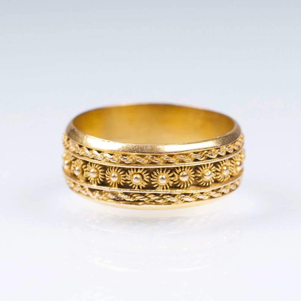 A Ring with filigree Ornaments