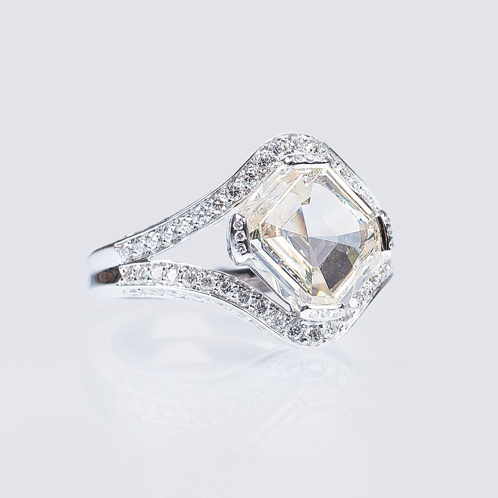 A Highcarat Diamond Ring - image 2