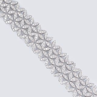 A Highcarat Diamond Bracelet with Ornaments of Flowers