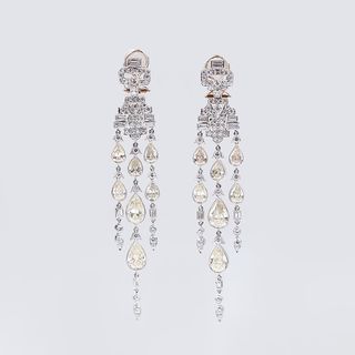 A Pair of extraordinary Art-déco Diamond Earpendants