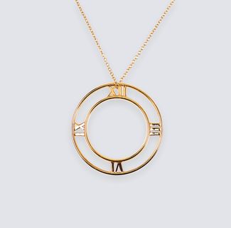 A Necklace with Pendant 'Atlas'